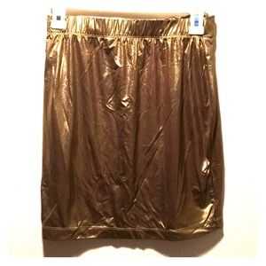Gold silky skirt!
